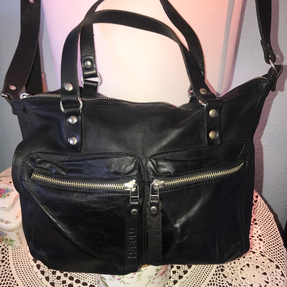 M0851 Large Leather Crossbody/Messenger Bag